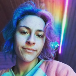 M.A (queengameuse)