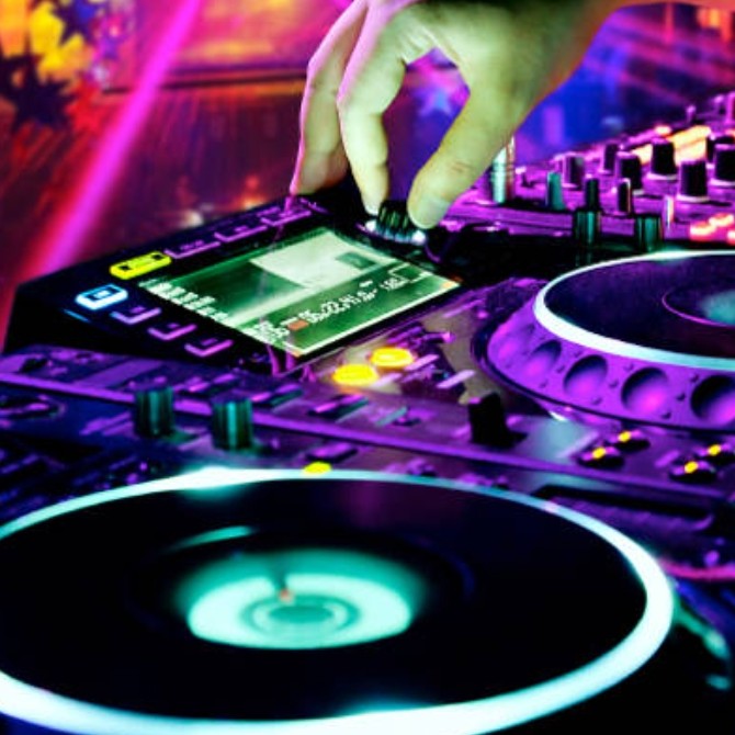dj heartfelt hundred