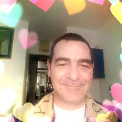 Chris EDEN