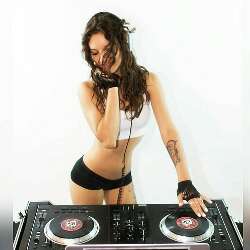 DJ LARISS