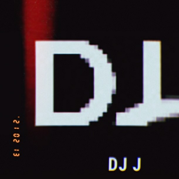 DJ J