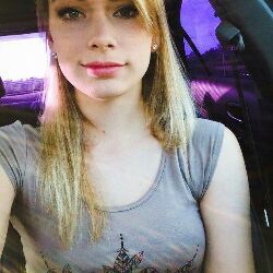 luz ayala