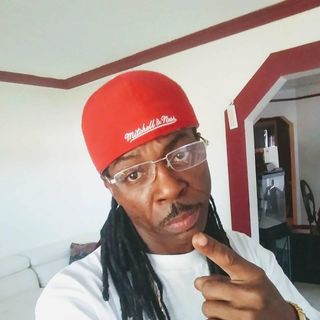 Silky Steve 100%