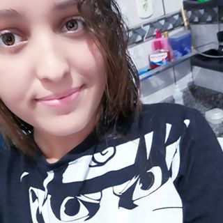 Oliveira Camila